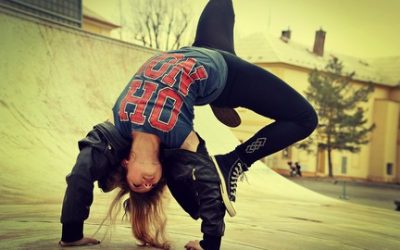 Learn How to Breakdance and Rule The Dance Floor