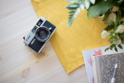Kristie Chiles – Quick Start Guide – How To Set Up A Print on Demand Etsy Shop + Resource Guide of Thousands of Discounted Images You Can Buy