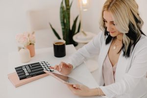 Kady Sandel - Aventive Academy - The Profitable Designer Program + VIP Bonuses (PIF)