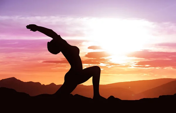 Sharon Hughes (Udemy) – A Better Yoga Sun Salutation through Arm Connection 1