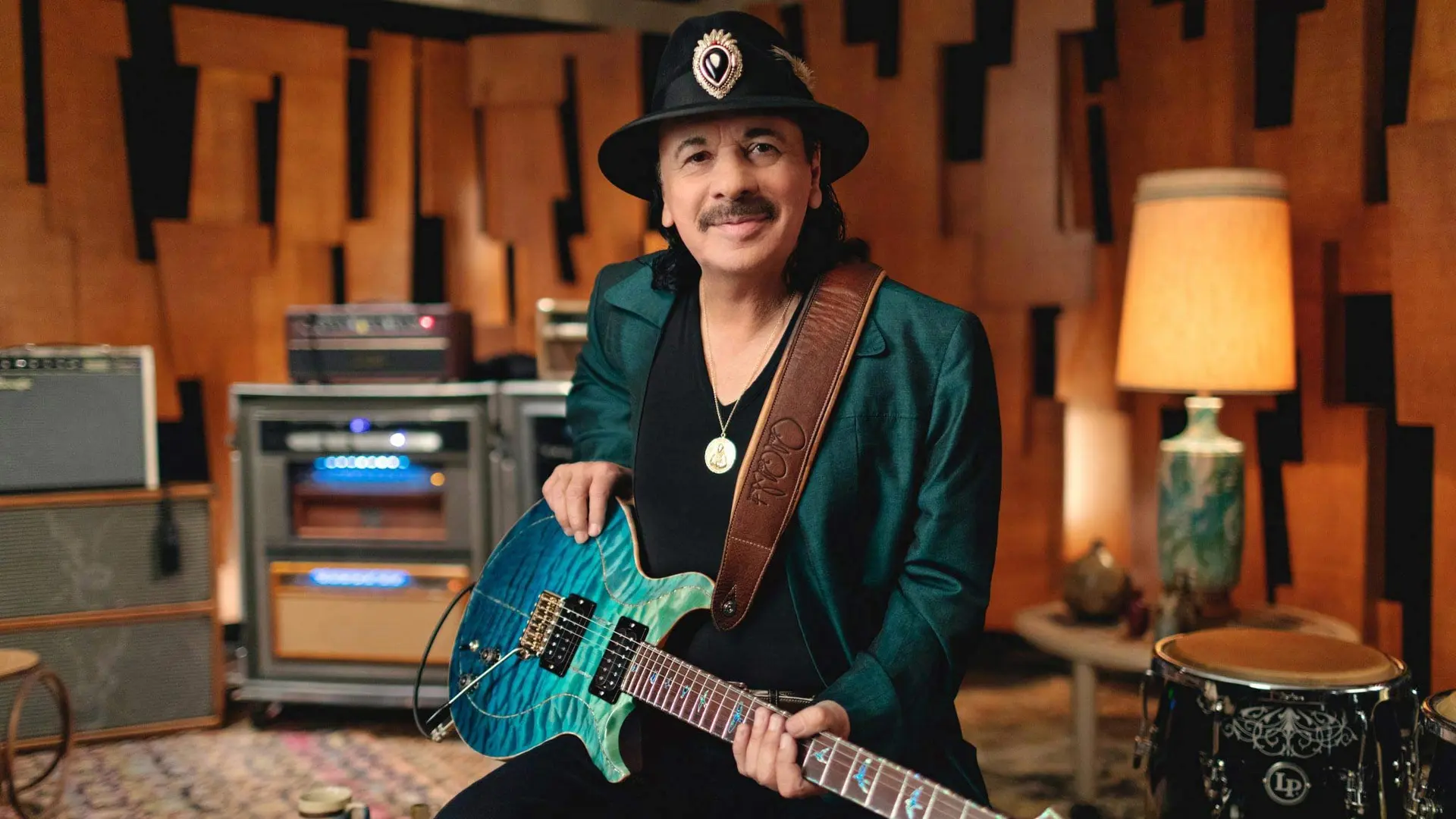 Carlos Santana – MasterClass – Teaches The Art and Soul of Guitar 1