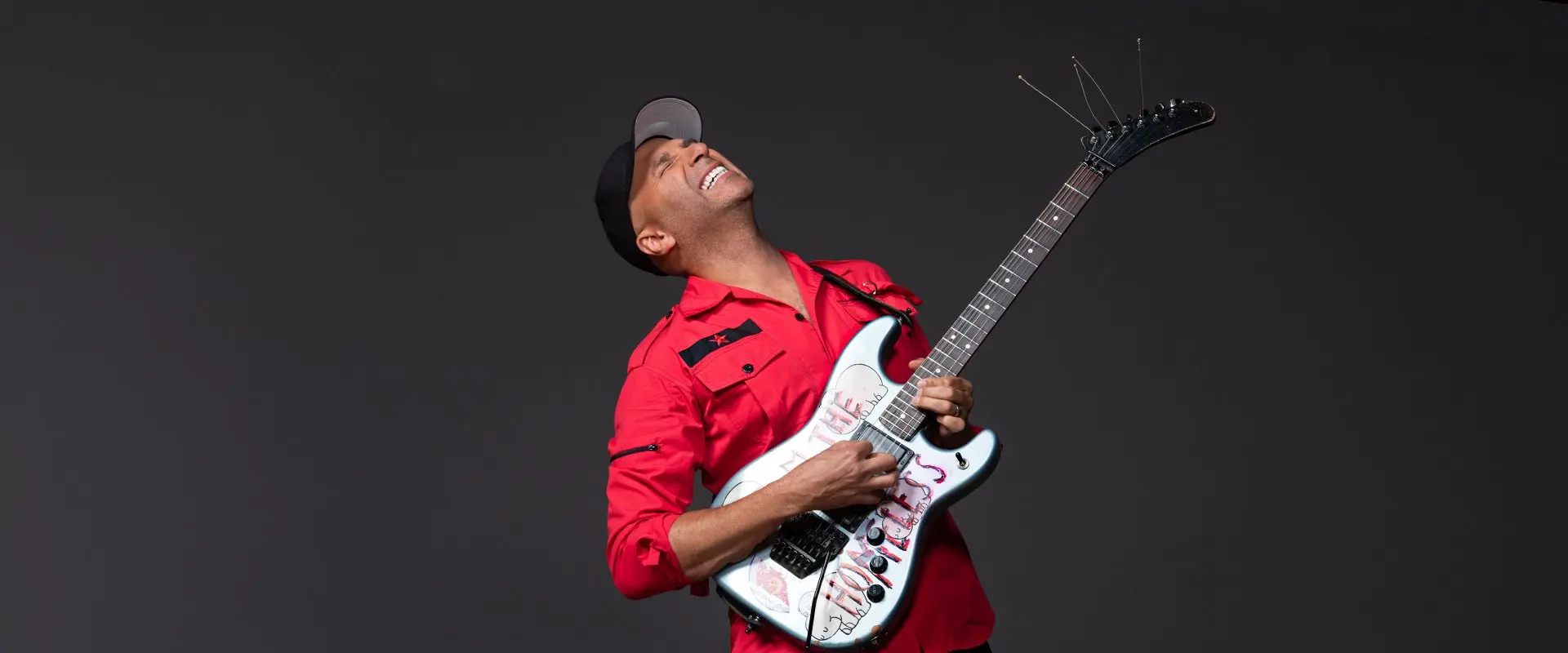 Tom Morello – MasterClass – Teaches Electric Guitar