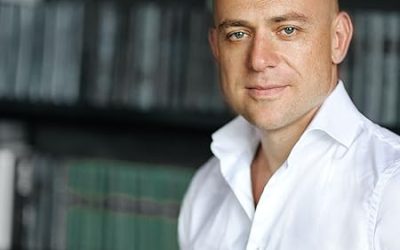 Alex May – Polygamy (Russian with English Subtitles)